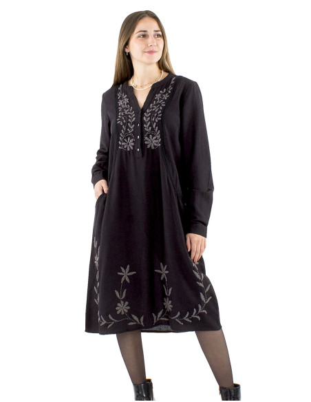 Robe 91% viscose 9% lin uni brodée main