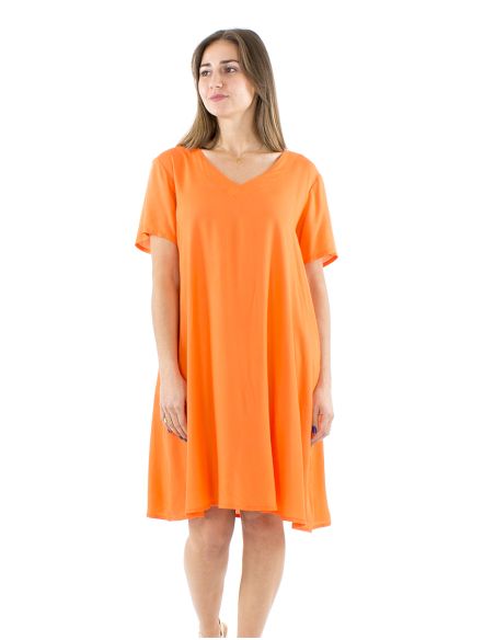 Robe viscose unie col V manches courtes mama