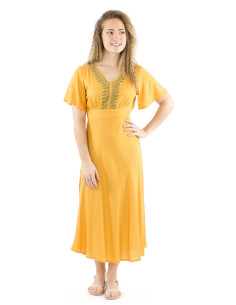 Robe viscose brodée manches courtes unie 2