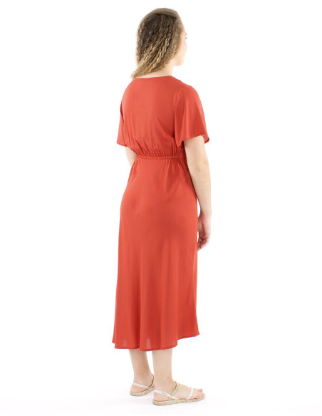 Robe viscose brodée main manches courtes unie