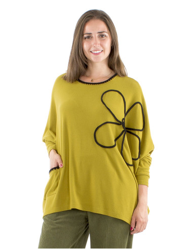 Pull poncho 65% viscose 30 % polyester 5%...
