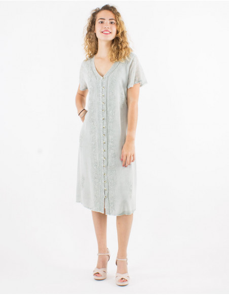 Robe viscose brodée manches courtes